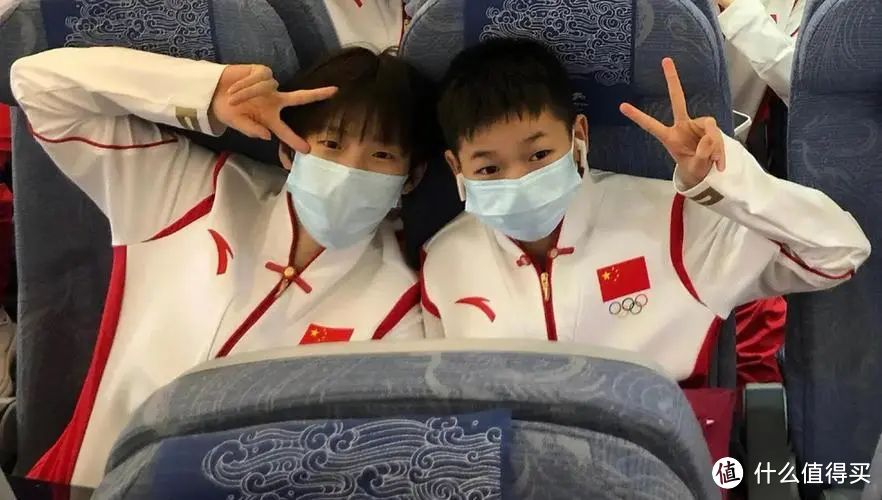 全网见证“神仙打架”之后,全红婵把最可爱的一面留给了她