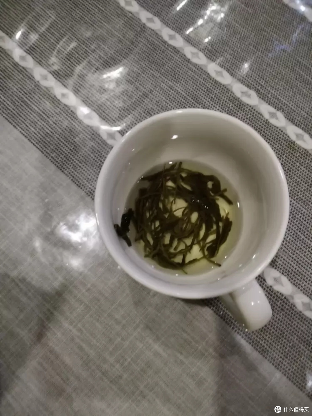 黄山毛峰茶:源自皖南的传统绿茶,手工精制,滋味甘醇