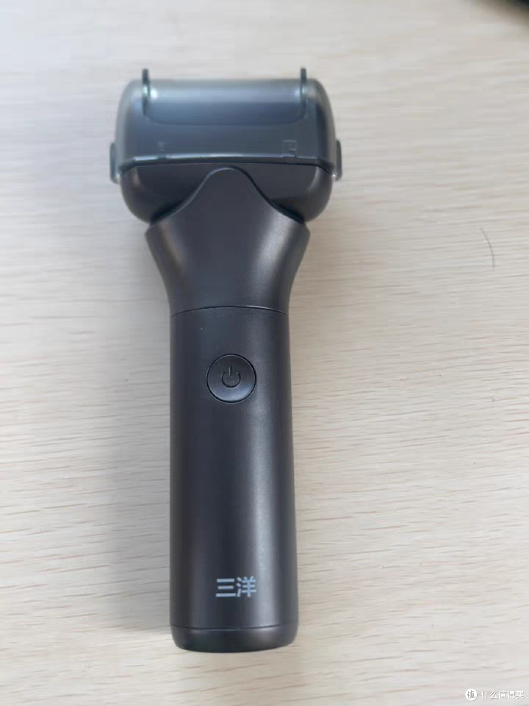 德国进口三刀头剃须刀:男士的贴身理容工具