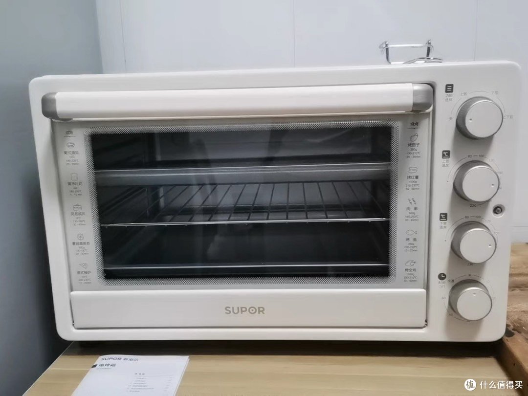电烤箱