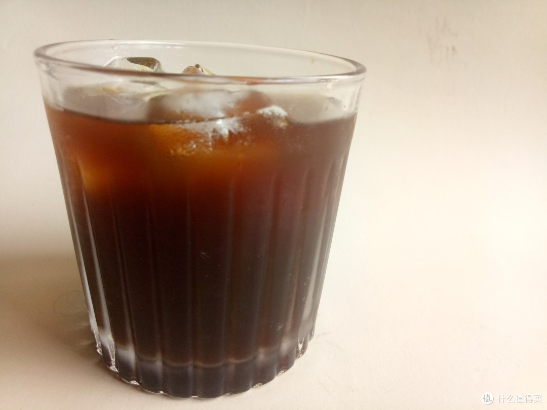 还原出冰萃茶味黑咖