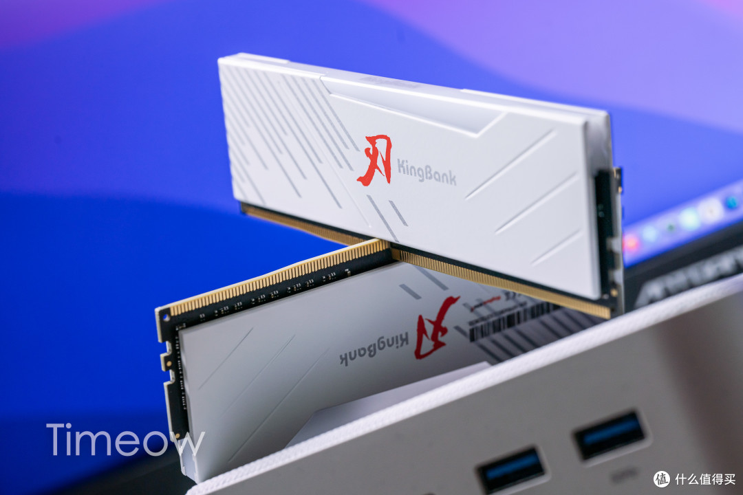 国货颗粒 性价比稳定之选!金百达刃 DDR4 3600 RGB内存+KP260固态硬盘评测