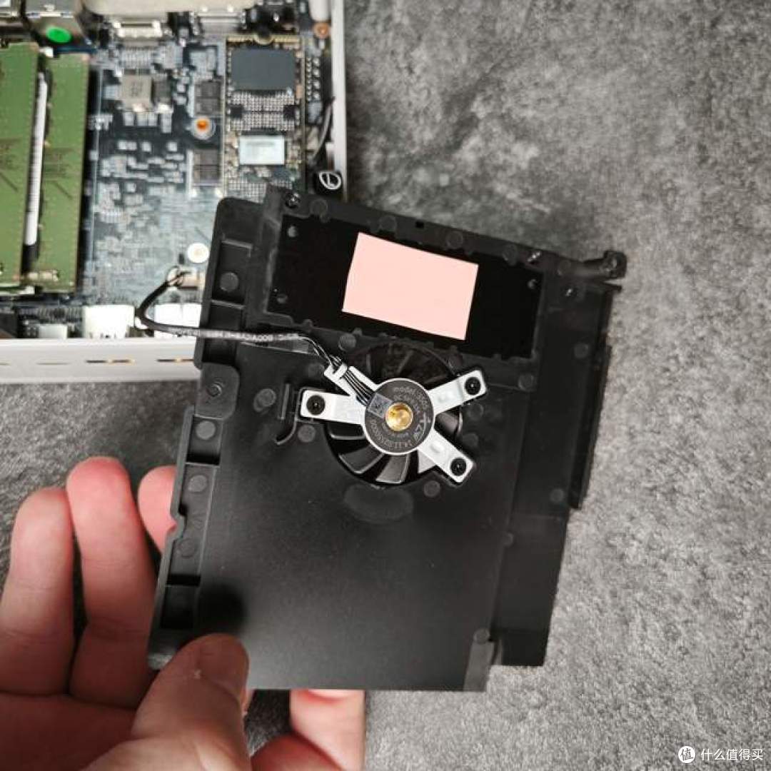 开箱实测 零刻 SER5 MAX R7 5800H 迷你主机