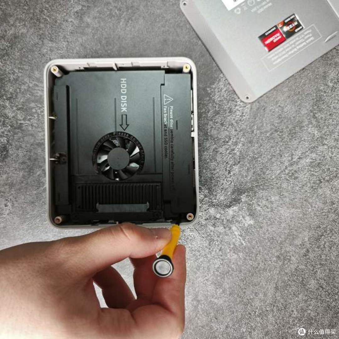 开箱实测 零刻 SER5 MAX R7 5800H 迷你主机