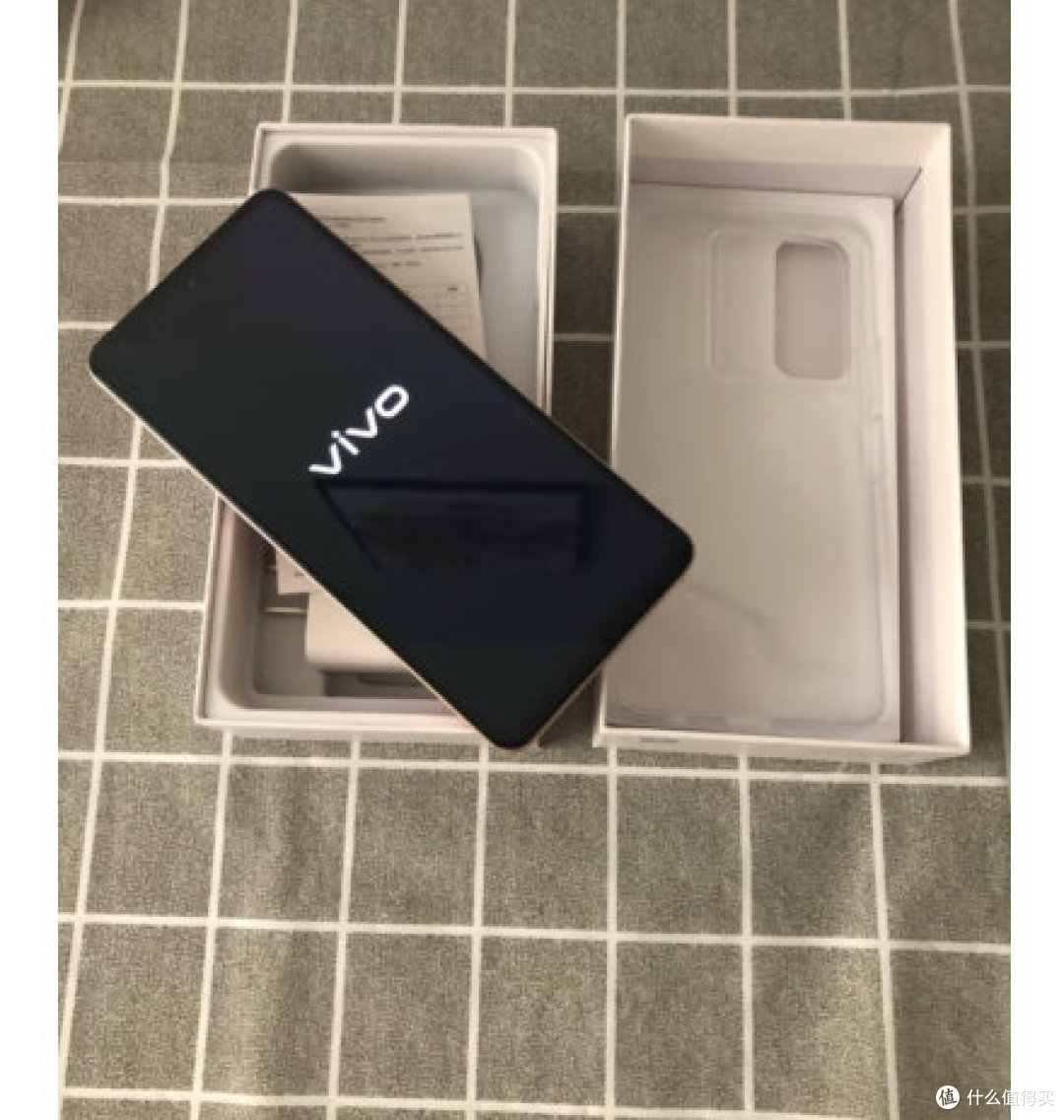 vivo Y77t: 性能和价格的完美结合