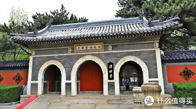 “先有潭柘寺，后有北京城”，潭柘寺到底值不值得假期走一趟？