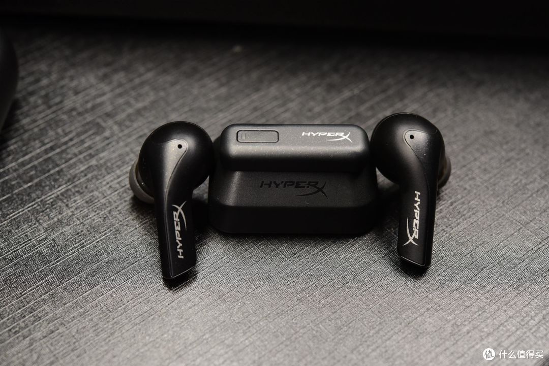 5.2蓝牙+2.4G无线+HiFi级音质，HyperX天际真无线上手