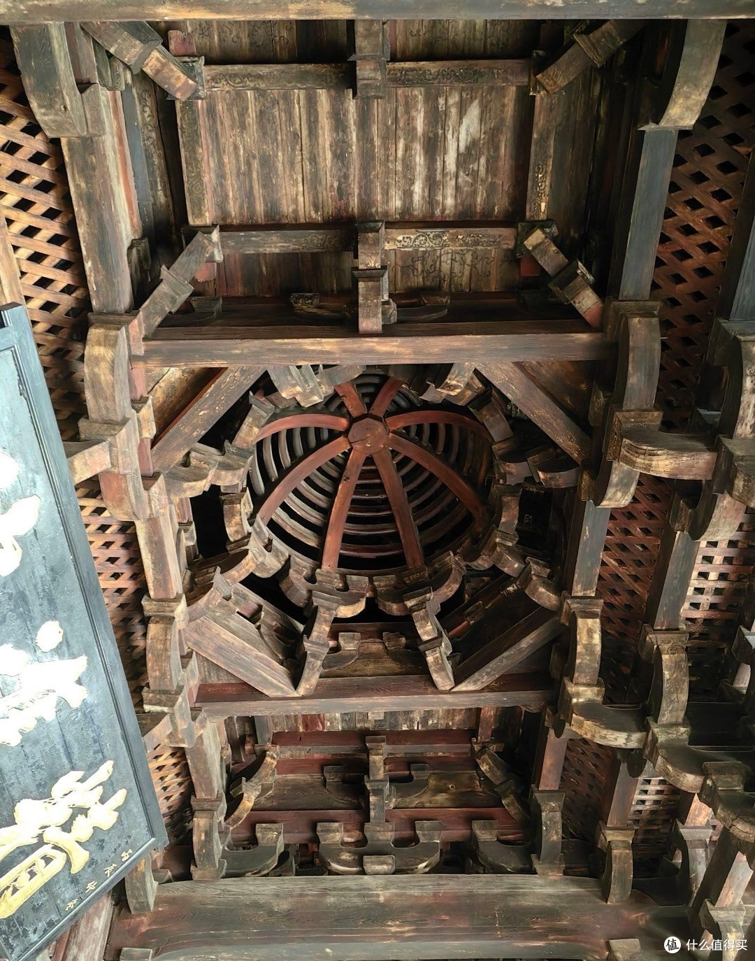 宁波不是热门旅游城市，但旅游资源多，就是酒香巷子深。宁波旅游之寺庙。