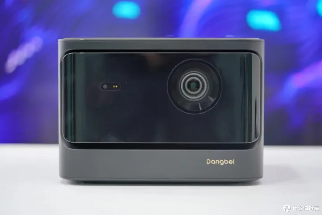 买投影仪好还是电视好，只有都用过之后才知道