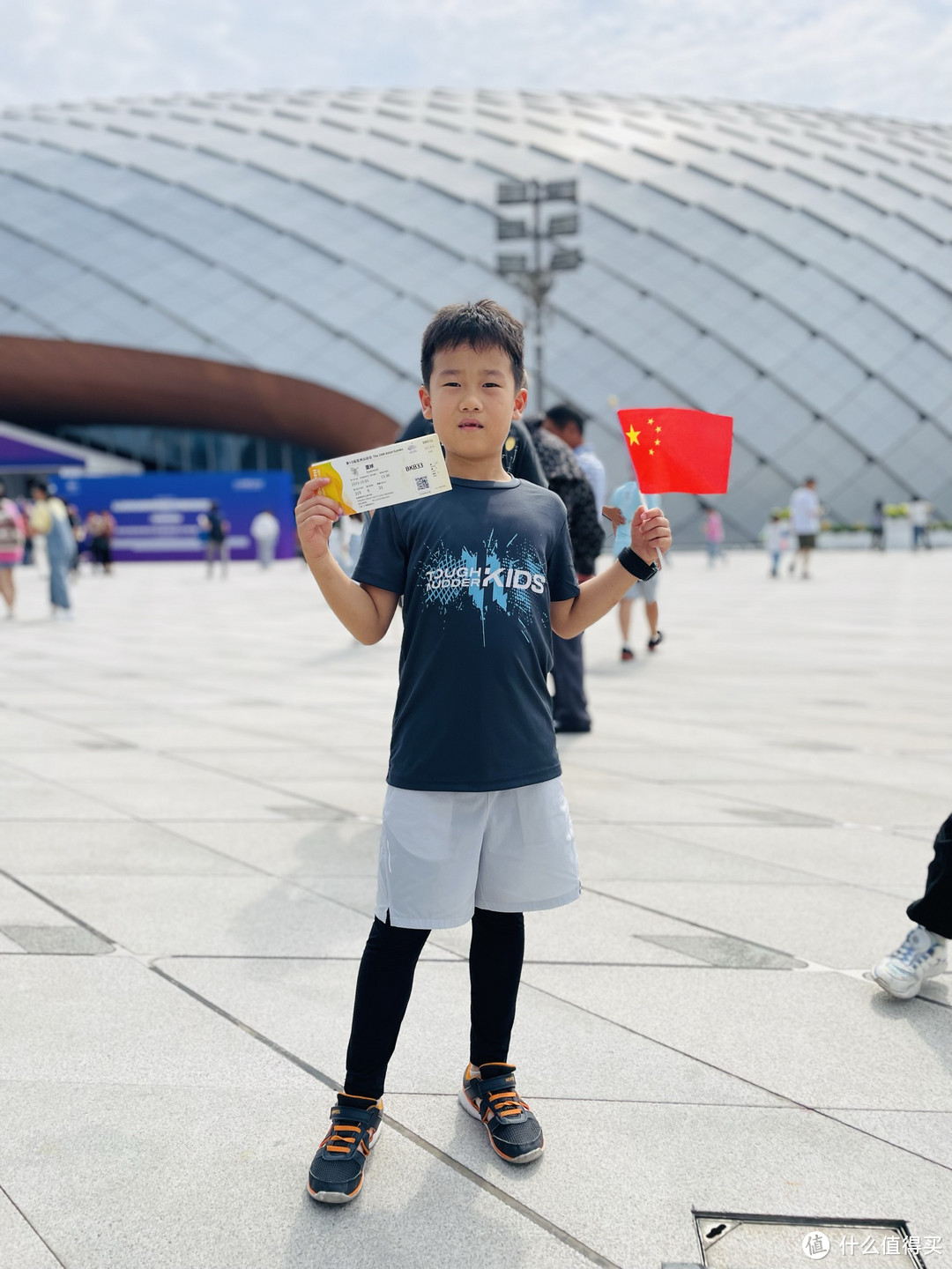 杭州亚运之，篮球比赛开场堪称演唱会