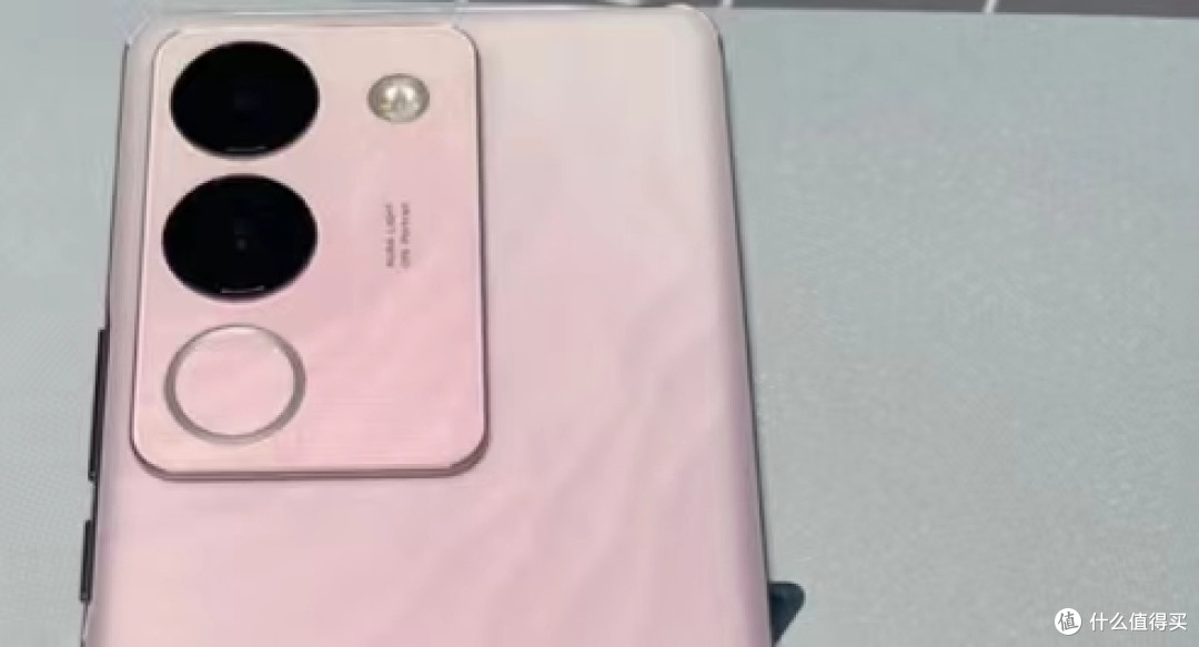 更注重手机的自拍，小米civi3和vivo S17哪一个会更好一些？