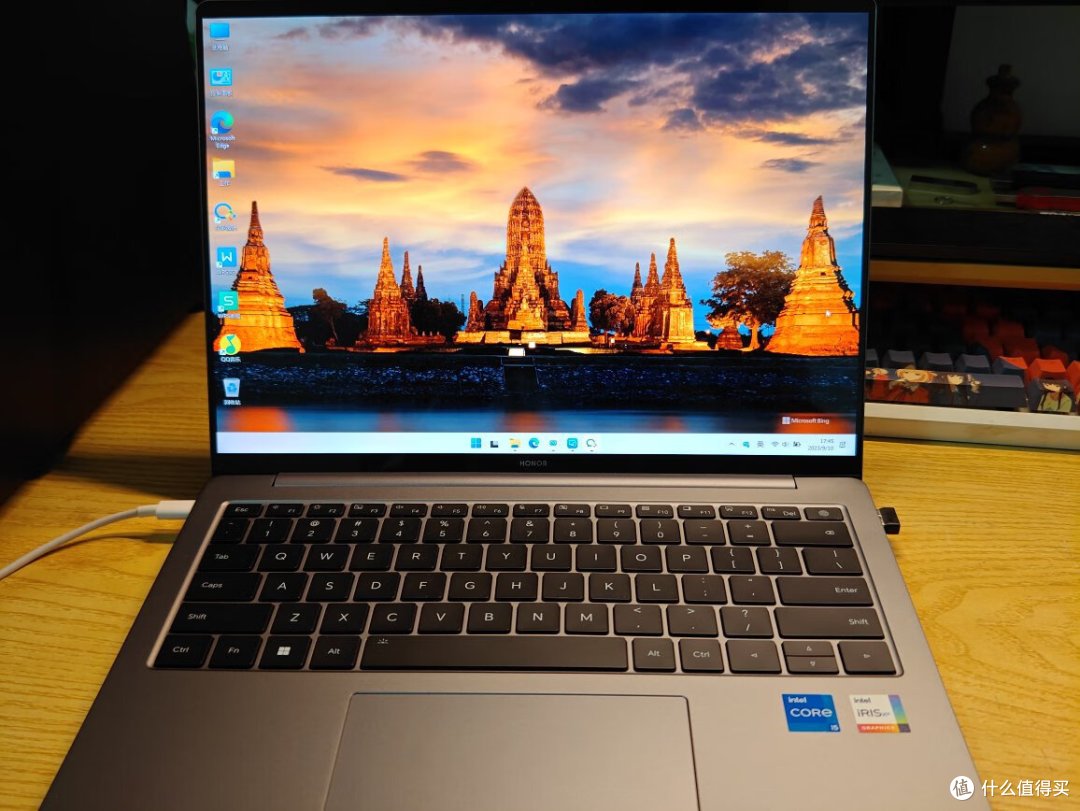 都是13代i5标压32G内存版,ThinkBook 14+ 和 MagicBook 14,哪个更适合呢?