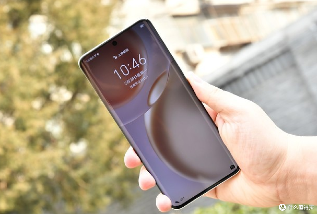 256gb 50倍变焦手机仅需2447元!自适应高刷屏旗舰降价狂欢!