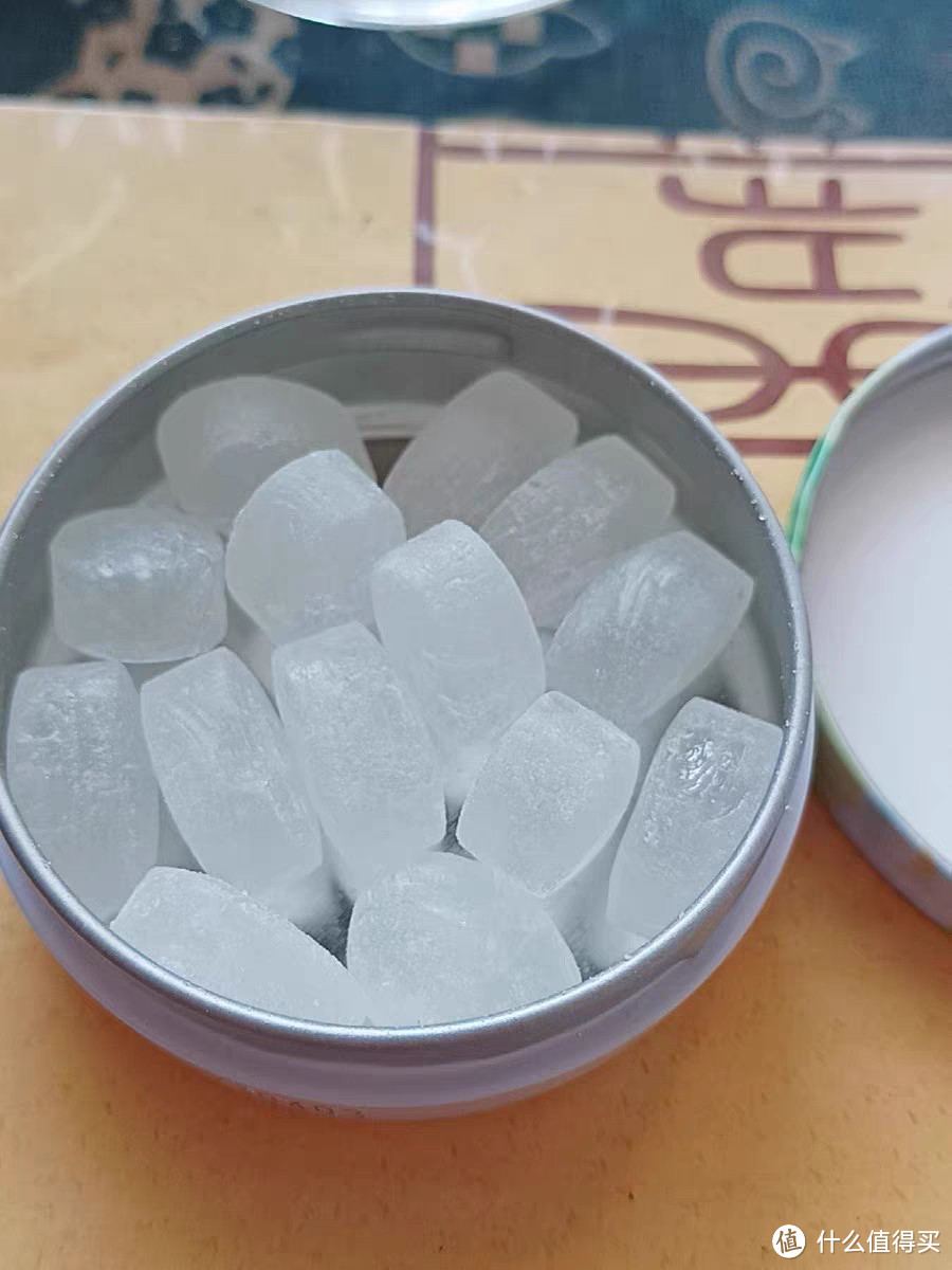 无糖薄荷糖:教师喉咙痛的救星