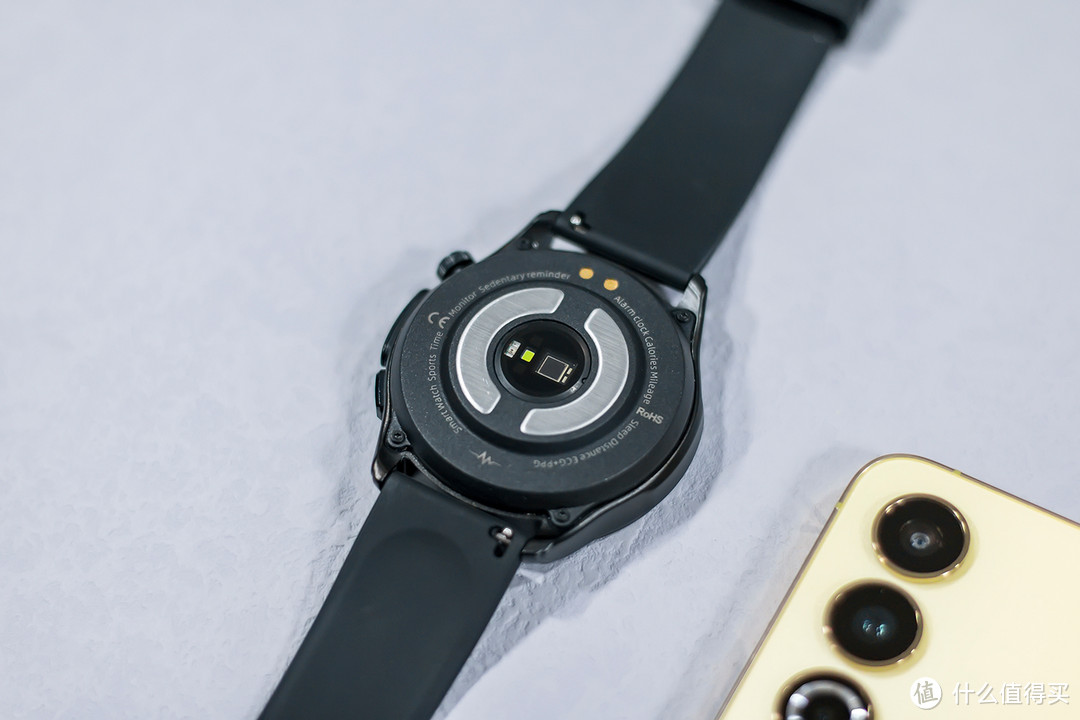 佩戴轻巧舒适，健康监测项目丰富全面，dido E56S智能手表评测