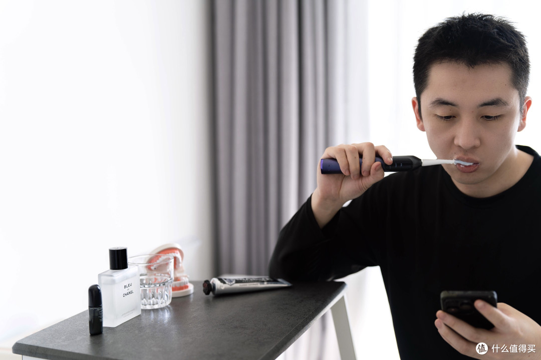 掌上口腔健康管家，一款“懂”我的电动牙刷：usmile 笑容加F10 PRO数字牙刷让笑容常在！