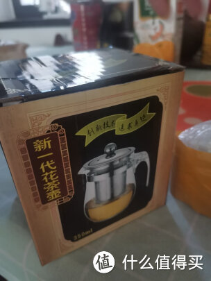 买茶叶竟然还送壶和杯子，太实惠了