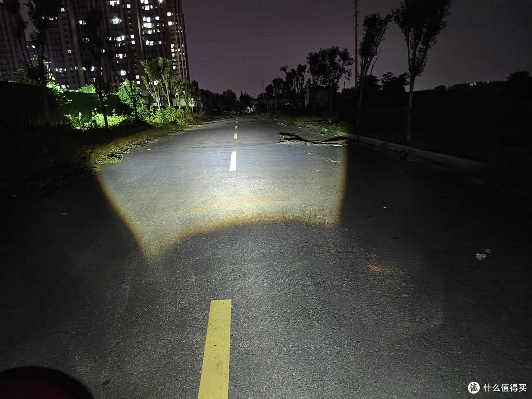 多能精悍之作,迈极炫CBL1600吊装截止线车灯体验