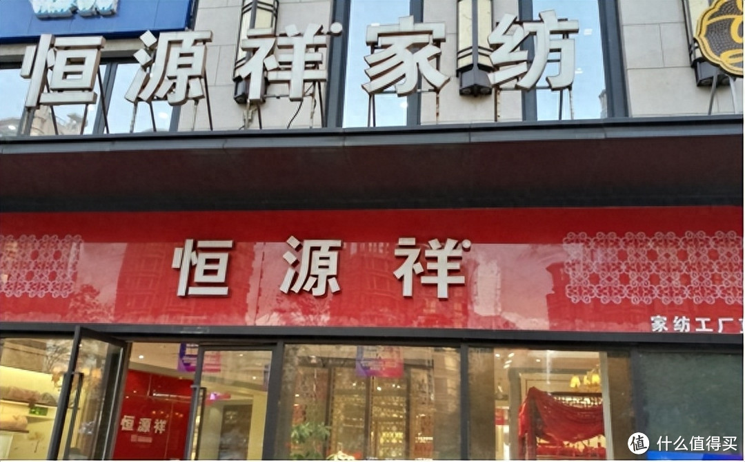 曾经红极一时，如今门店都“难找到”的服装品牌，你都穿过几个？