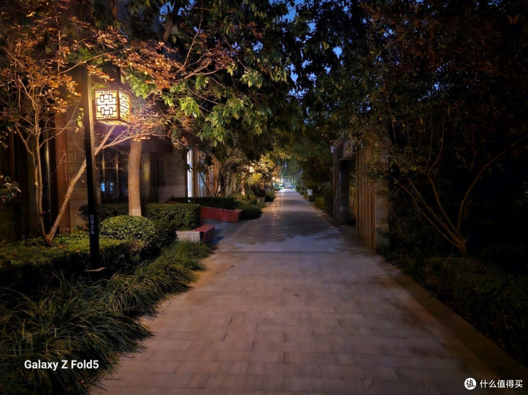轻薄耐用的全能折叠屏手机 三星Galaxy Z Fold5深度评测