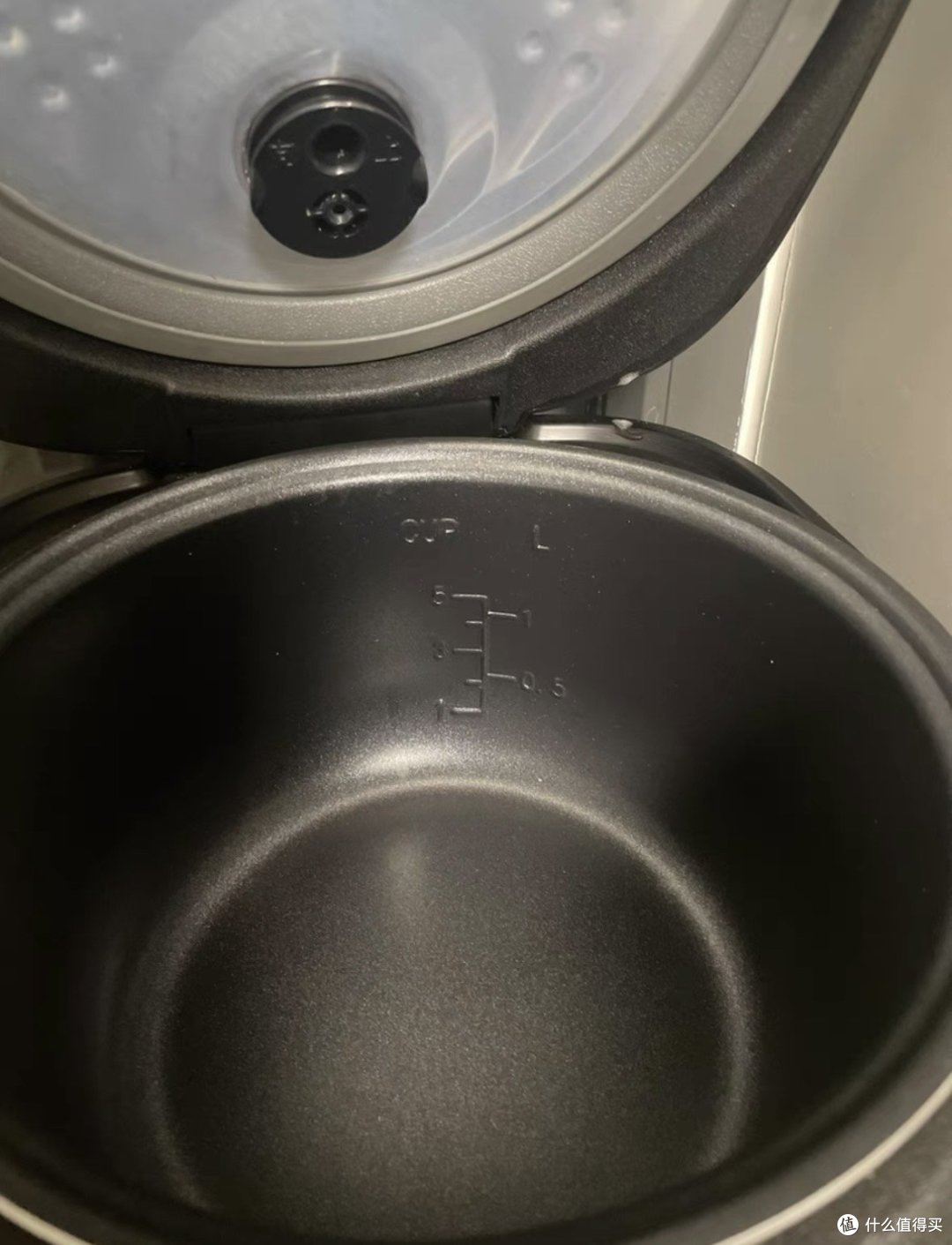 轻松做出美味米饭，苏泊尔电饭煲让你的生活更美好!