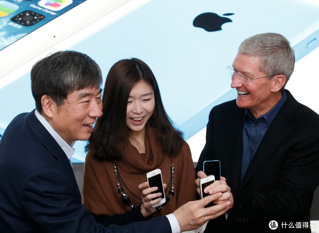 iPhone在挤牙膏！苹果CEO库克回应：每年换iPhone很酷！