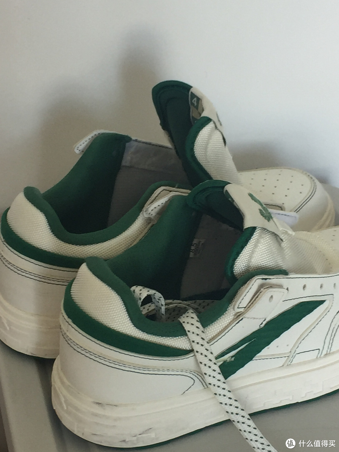 最爱的色彩是绿色，安踏香菜运动鞋可太爱了