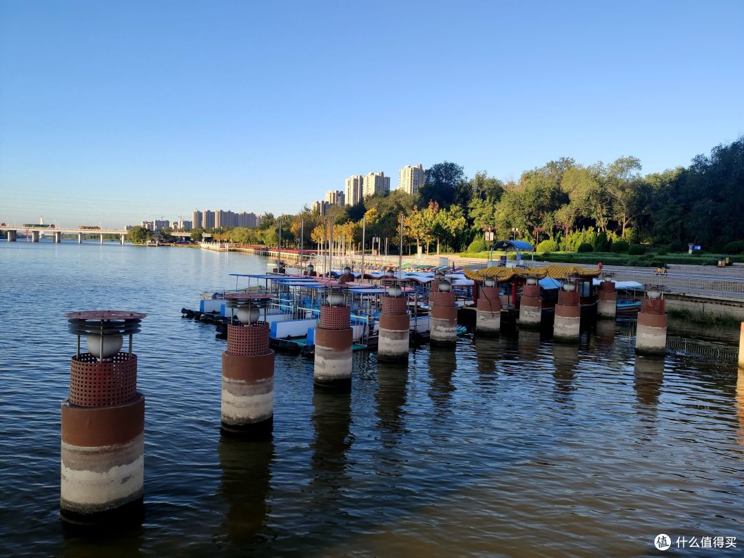 色彩美景,时光留驻——iPhone 13记录清晨的唐人中心