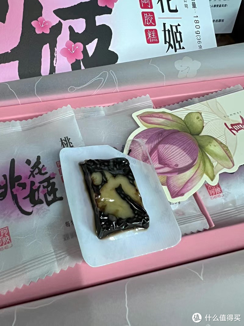 ￼￼东阿阿胶 桃花姬阿胶糕180g 即食阿胶糕 送礼 食品礼盒 送长辈 孝敬父母 高端礼品￼￼