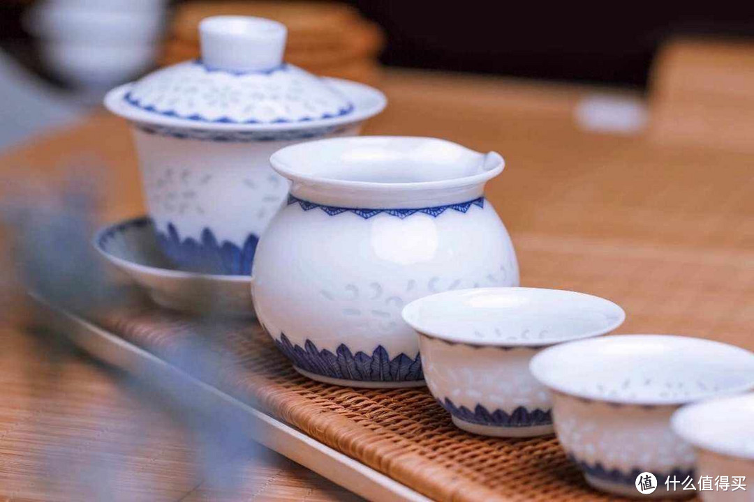 茶杯：传统茶具的优雅传承