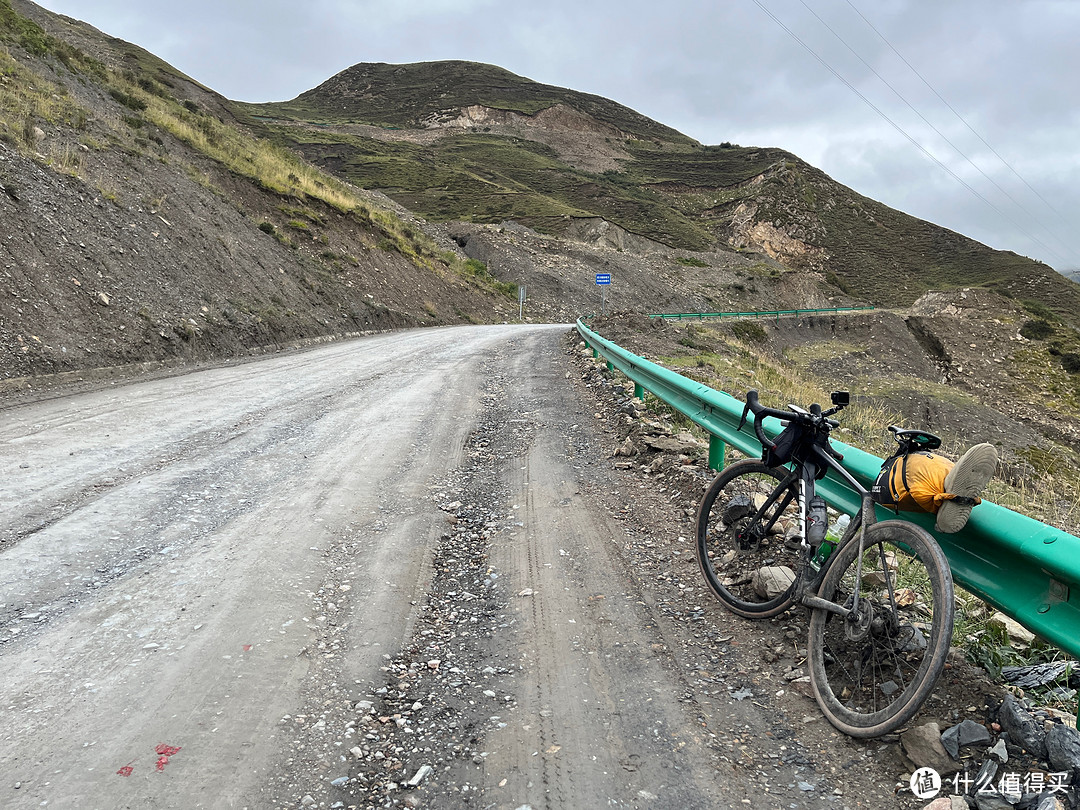 骑行穿越洛克之路，10天爬升15000米从甘南到川西