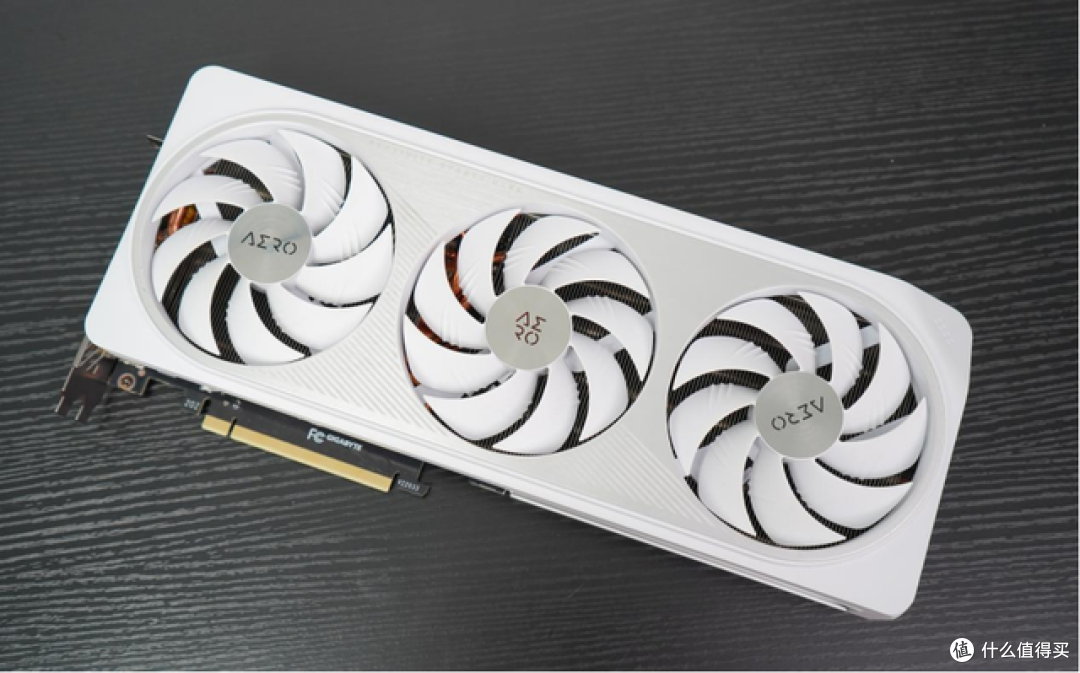 技嘉RTX 4070 Ti AERO雪鹰显卡实测《星空》:4K画质的敲门砖 !