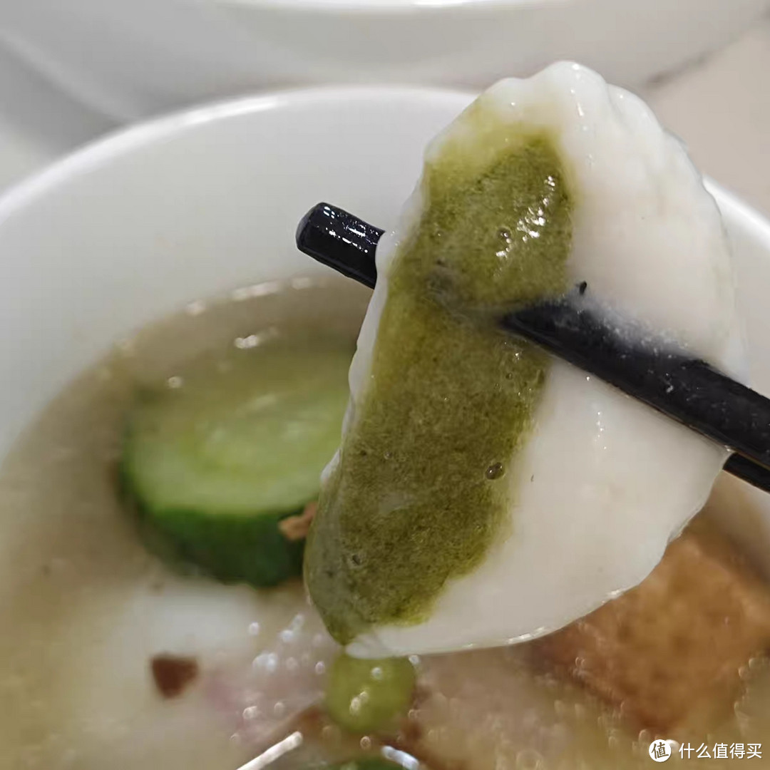 光明鲜奶龙井茶汤圆：杭州美食的现代演绎