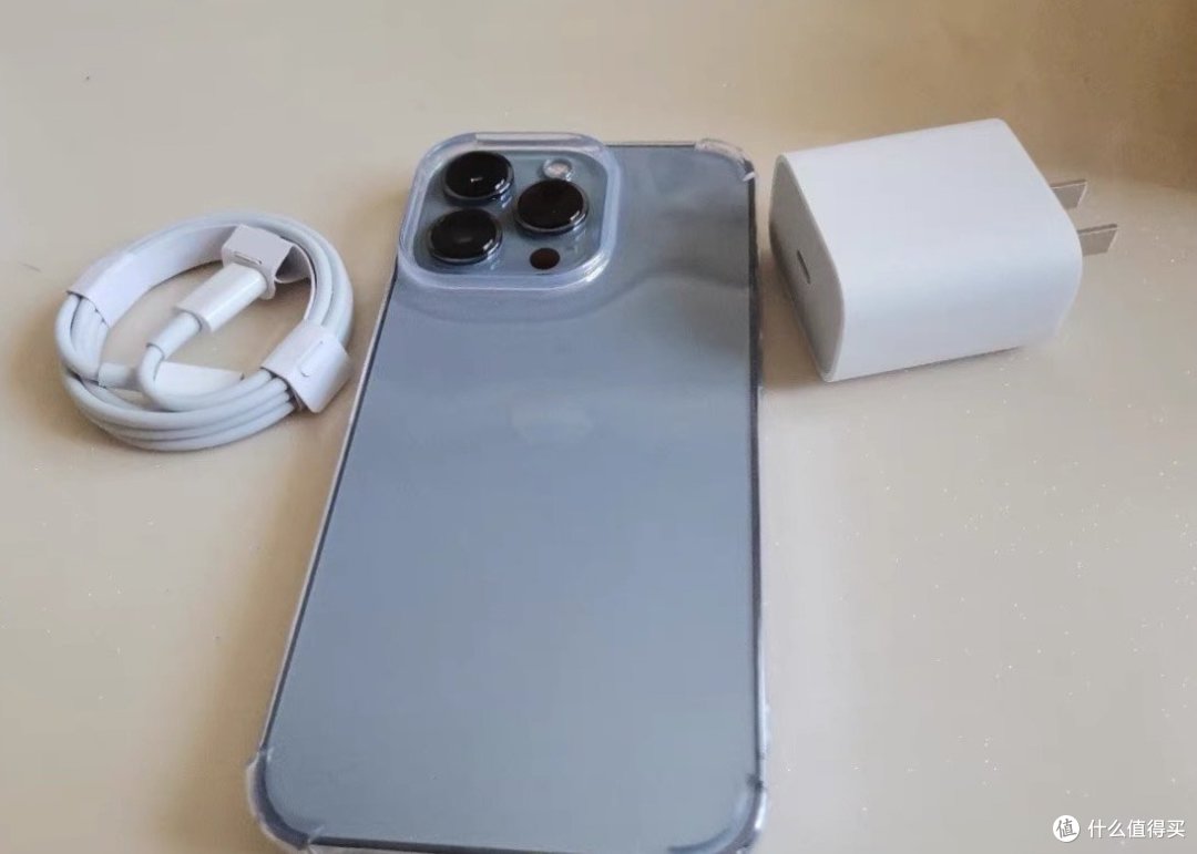 iPhone 13 Pro 远峰蓝：让你心动的色彩!