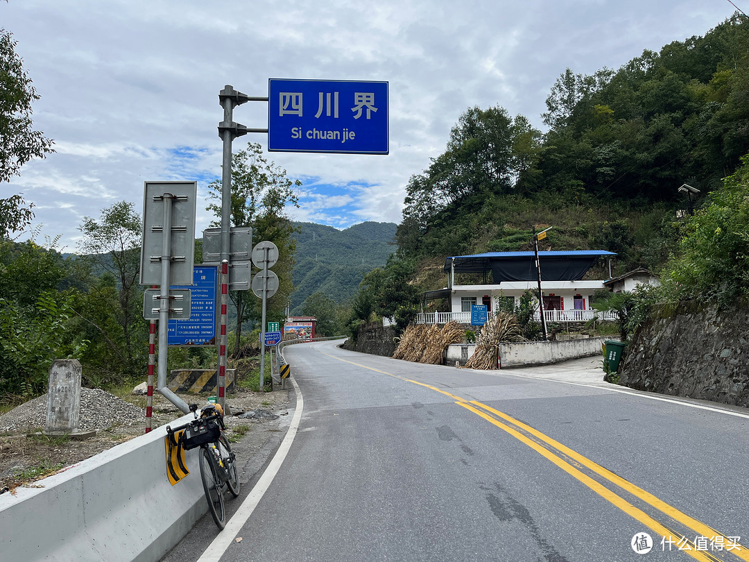 骑行穿越洛克之路，10天爬升15000米从甘南到川西