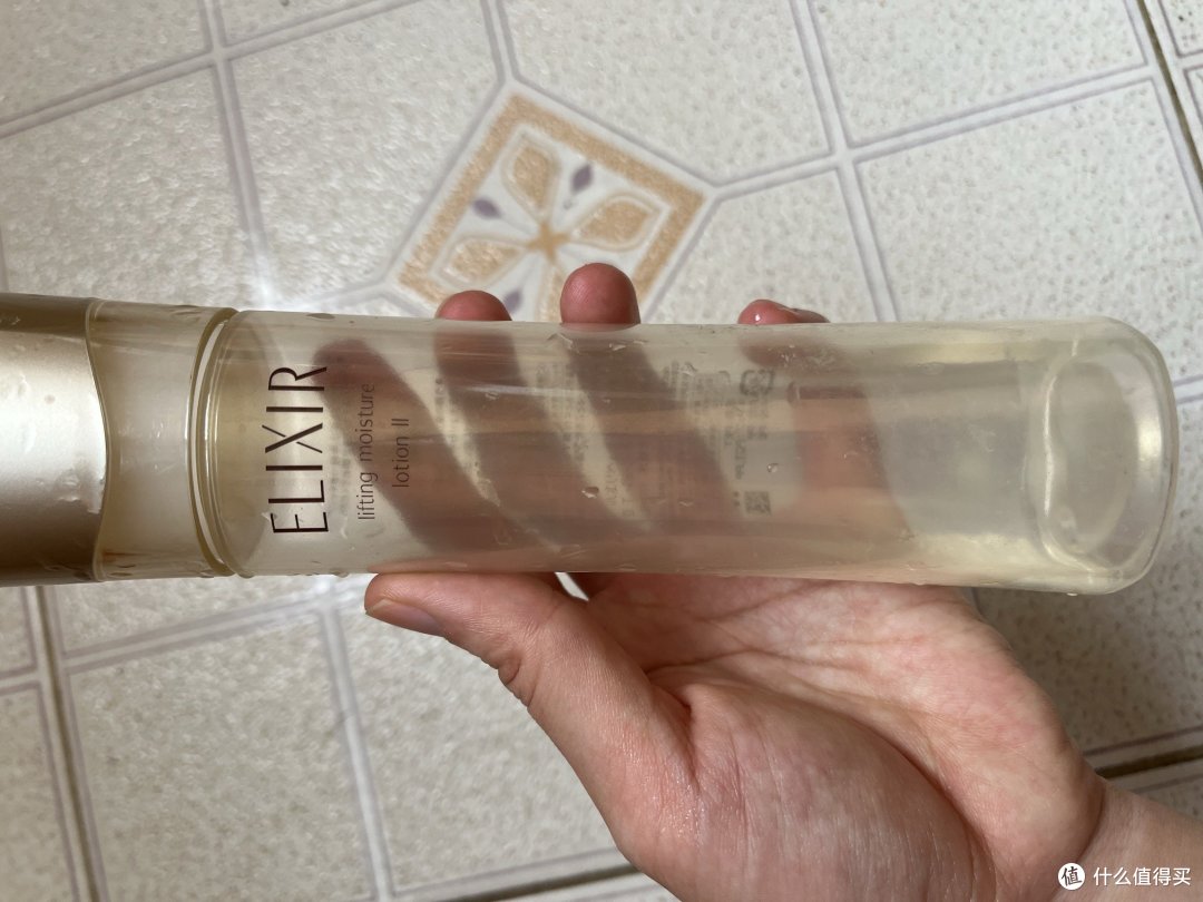 怡丽丝尔水乳:呵护肌肤的完美选择