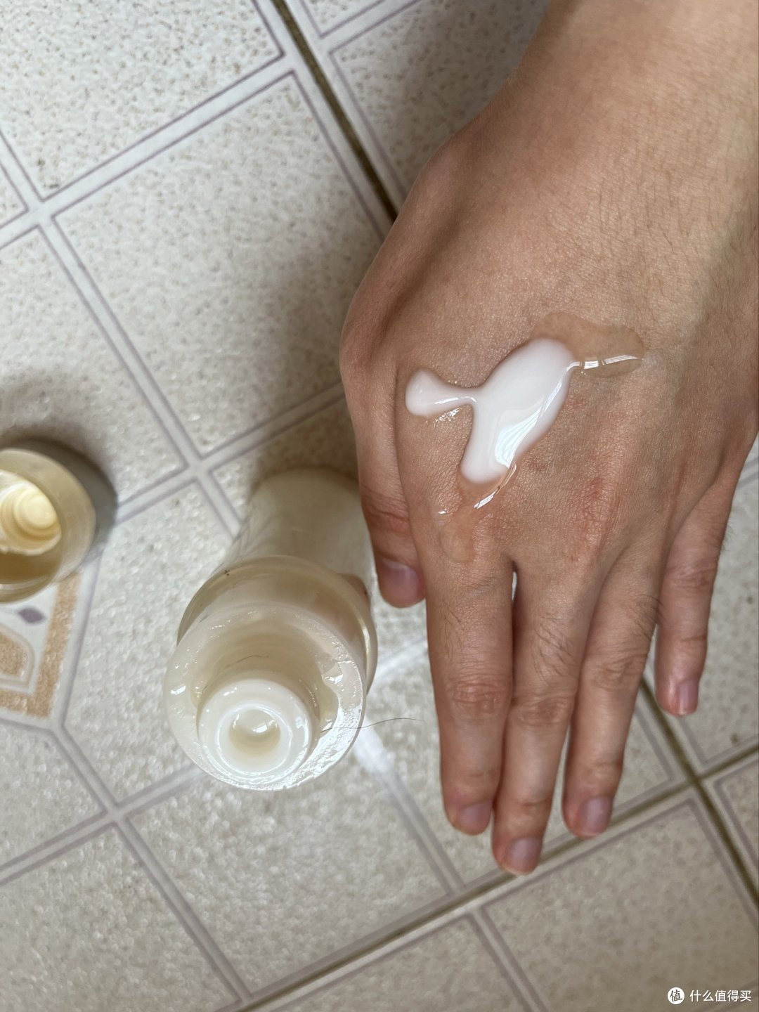 怡丽丝尔水乳:呵护肌肤的完美选择