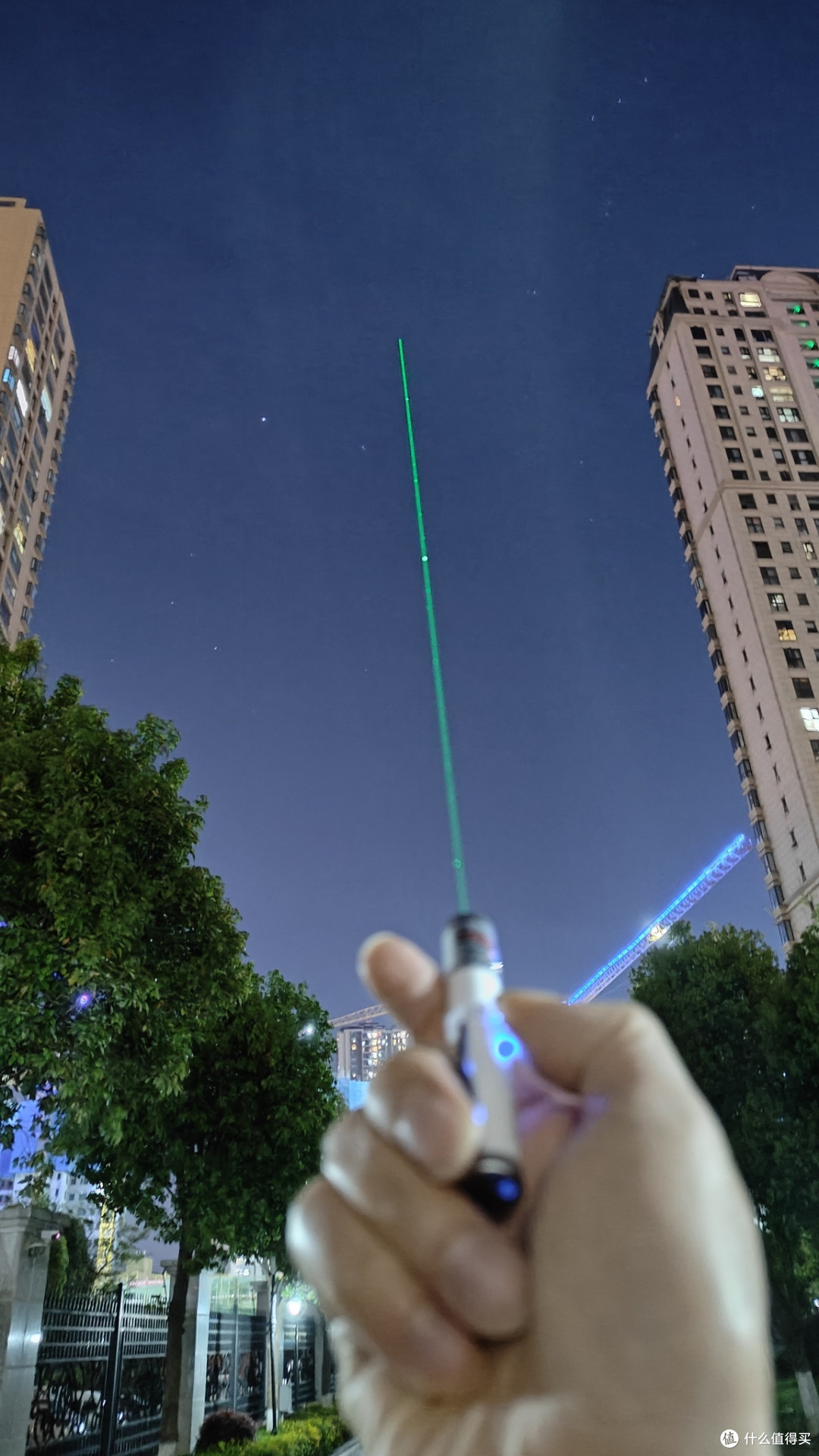 激光笔?不,这不是普通的笔,这是你的指挥棒,让你的世界从此与众不同!
