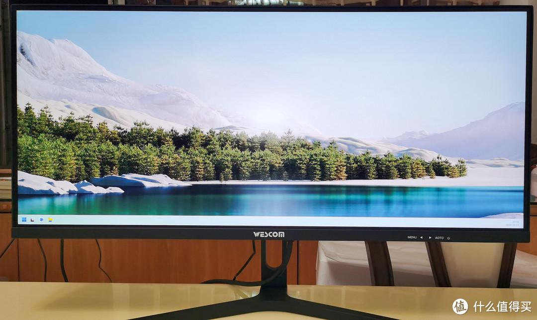 wescom这款带鱼屏很有特色,鉴于现在影视作品还没那么多21:9的片子,要