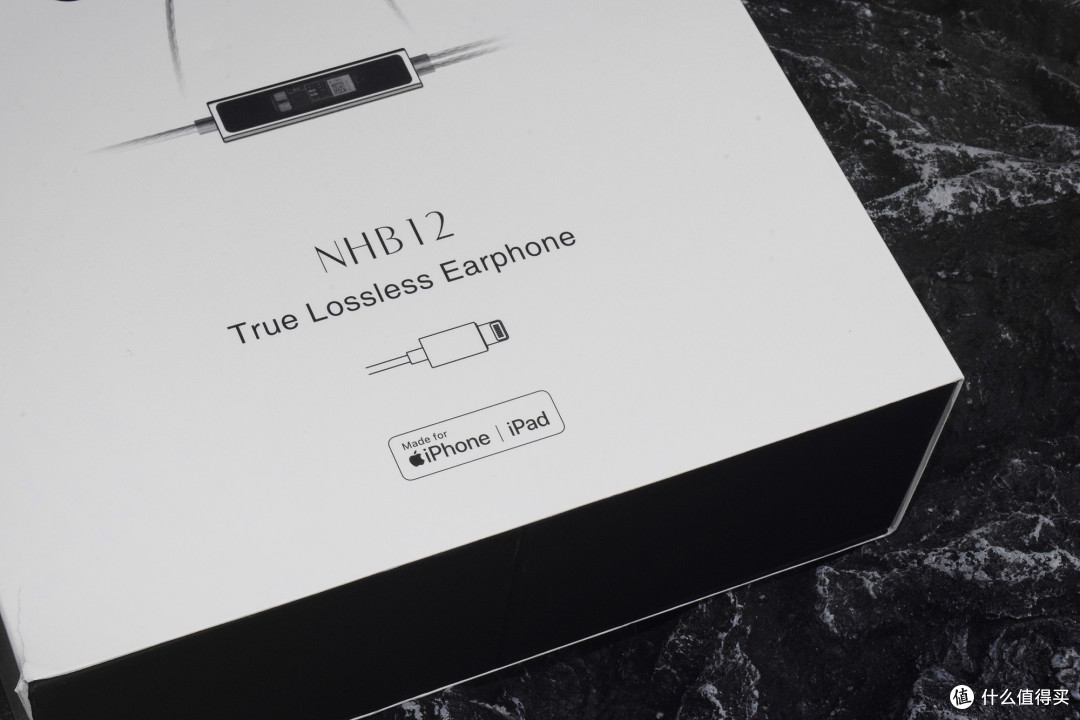 iPhone的最佳音乐伴侣!旷世NHB12真无损解码耳机体验