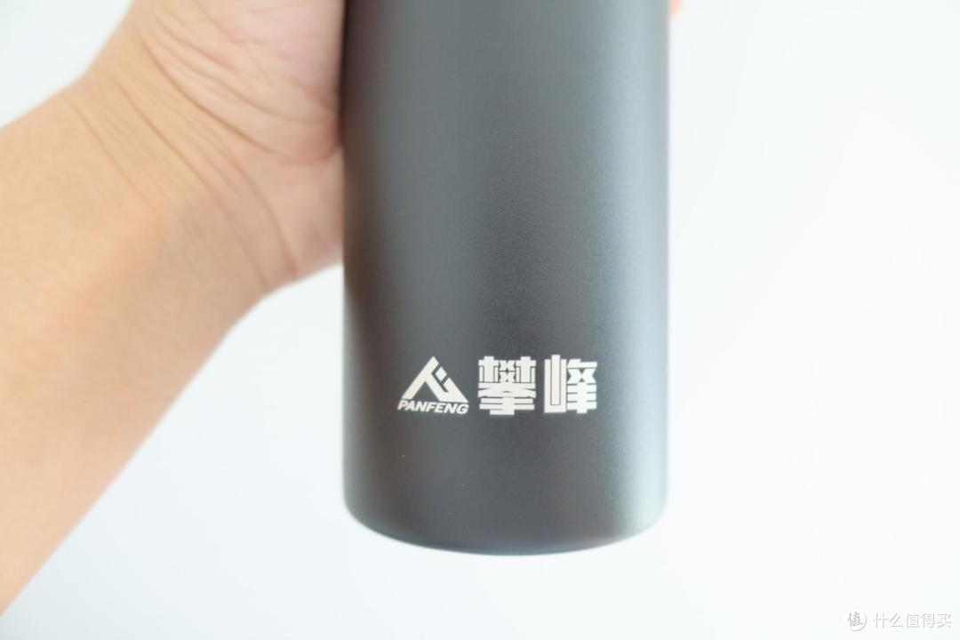 秋日养生良品，全新饮水体验：攀峰抗菌保温杯