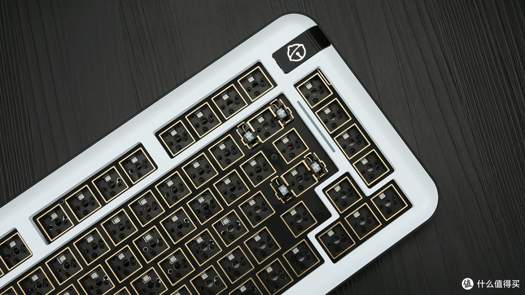 奇趣喵KR081 75%全铝套件+QQPAD套件评测：设计出彩，上手好用
