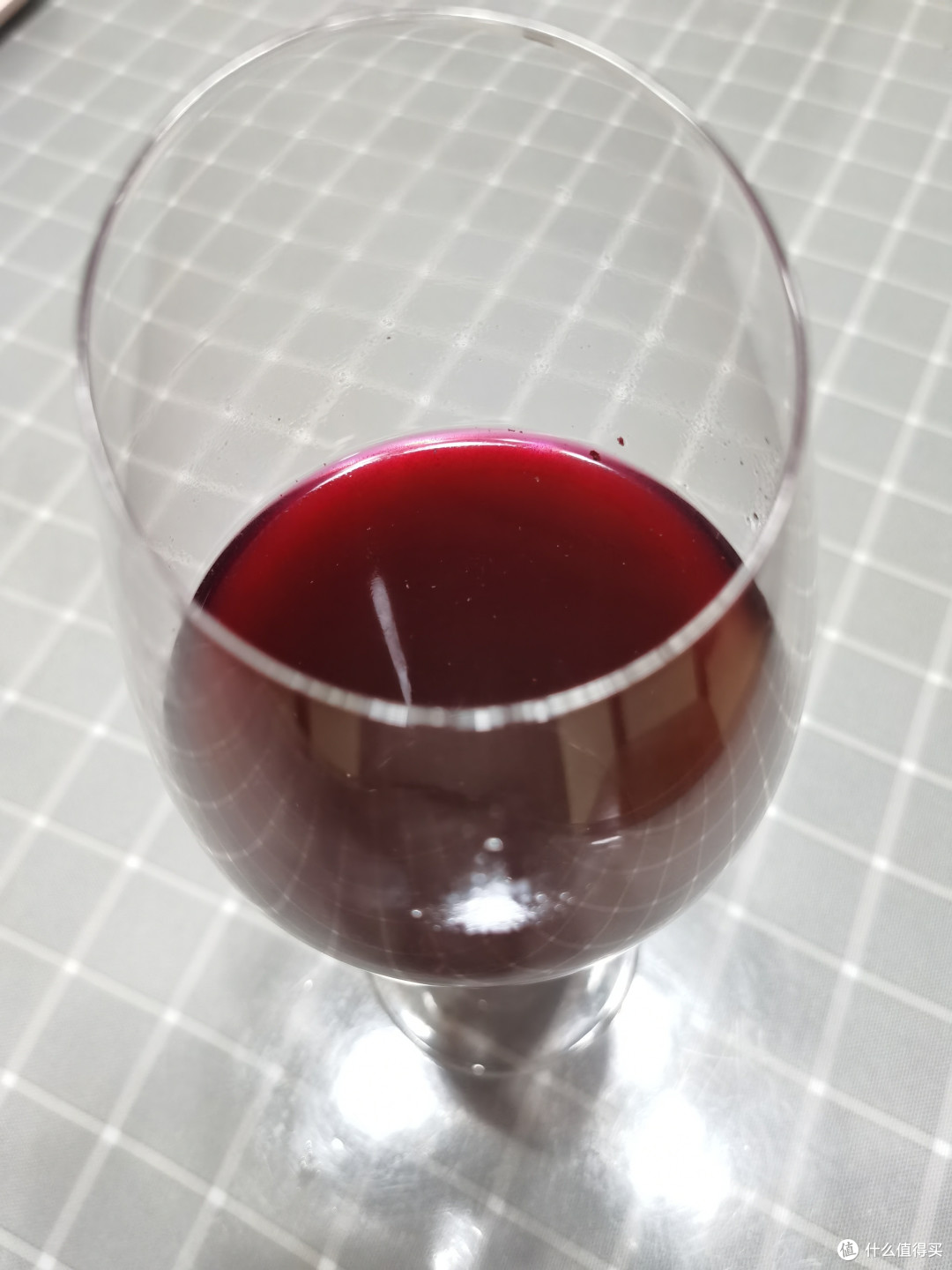 秋冬季节,喝野生葡萄酒好处多多