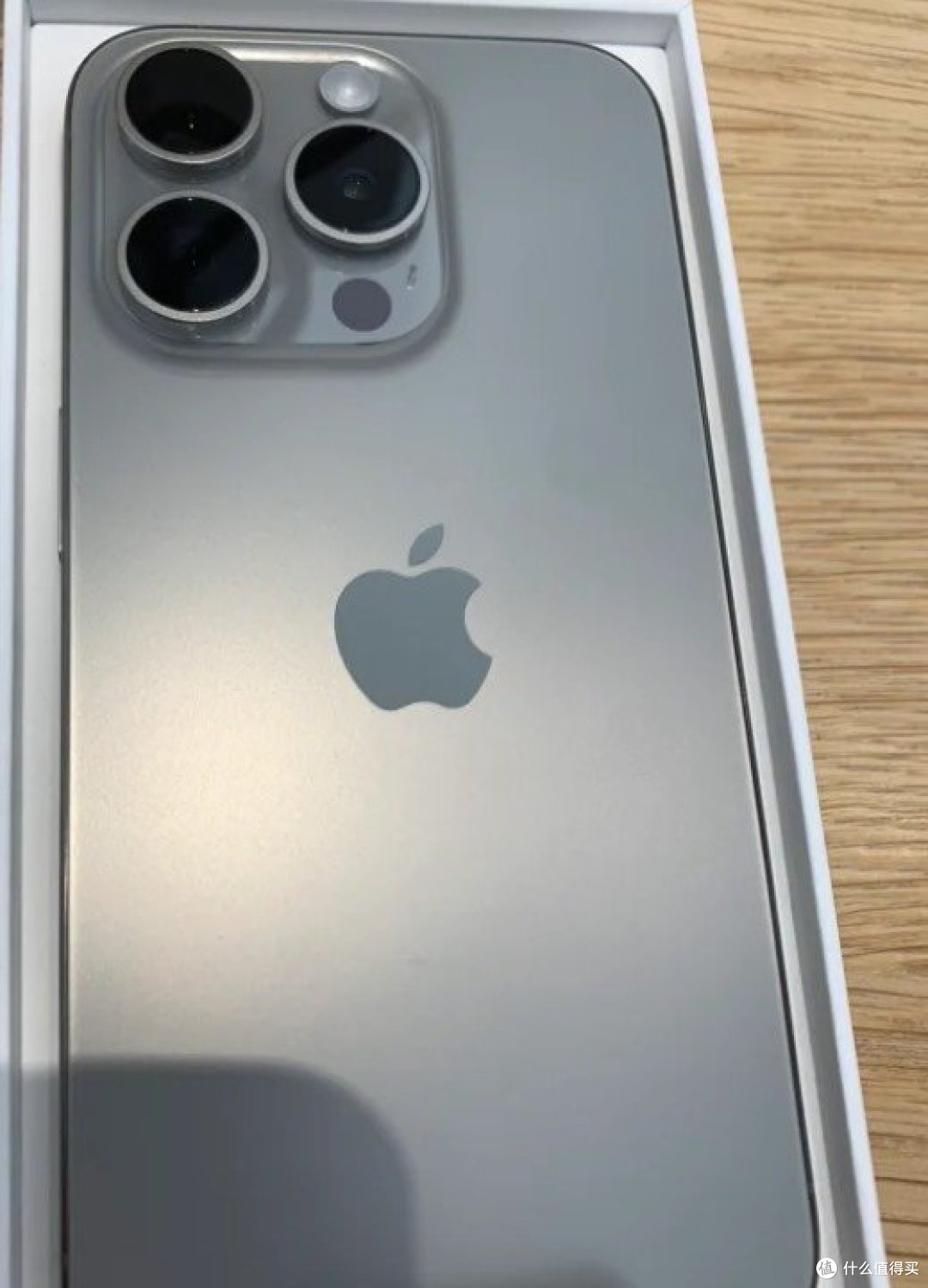 iPhone15系列特色功能 后期景深编辑