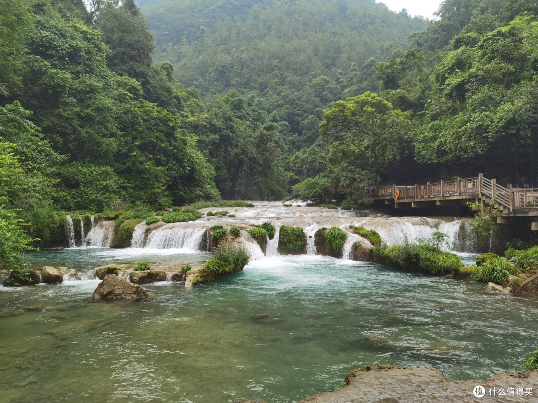 68级跌水瀑布，移步易景，美不胜收。