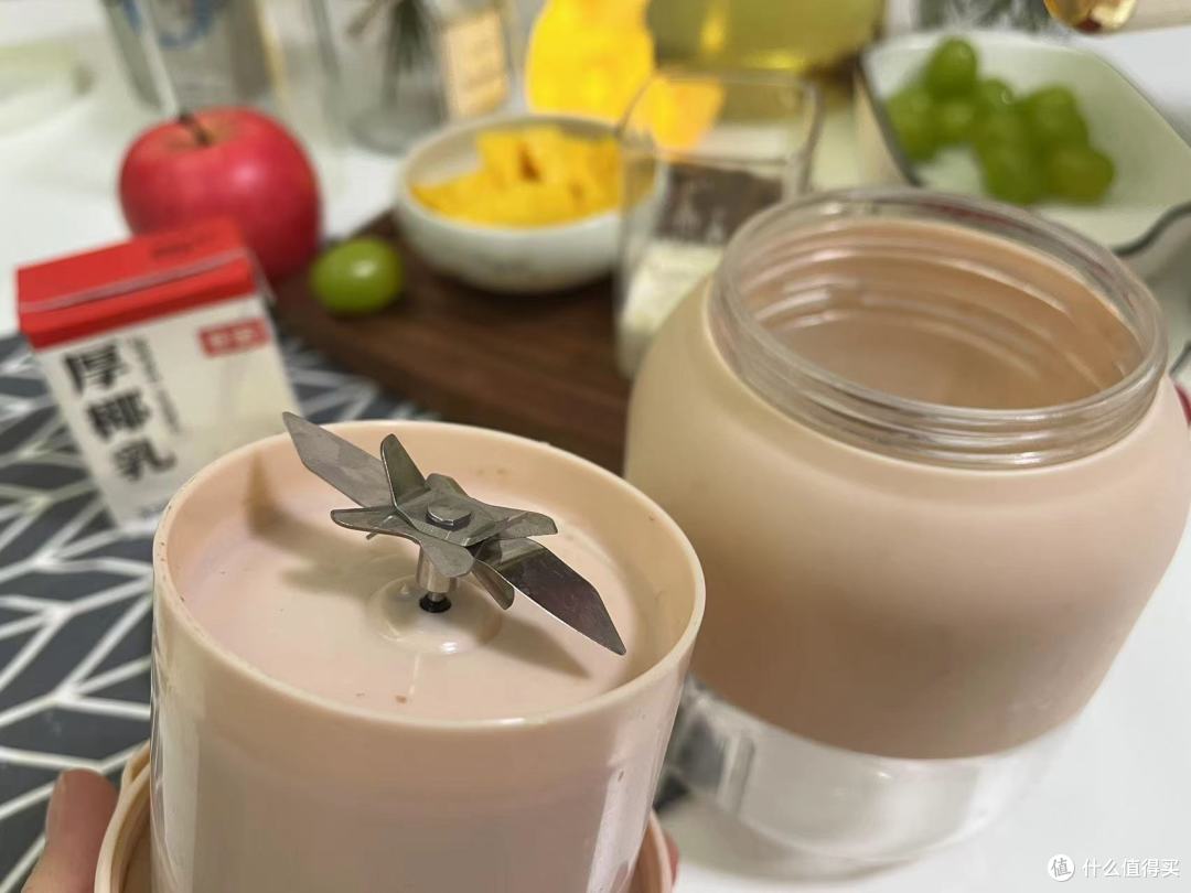 复刻爆款饮品,咖啡,奶茶,生椰拿铁一起来喊“椰”,菲诺厚椰乳喊你DIY!