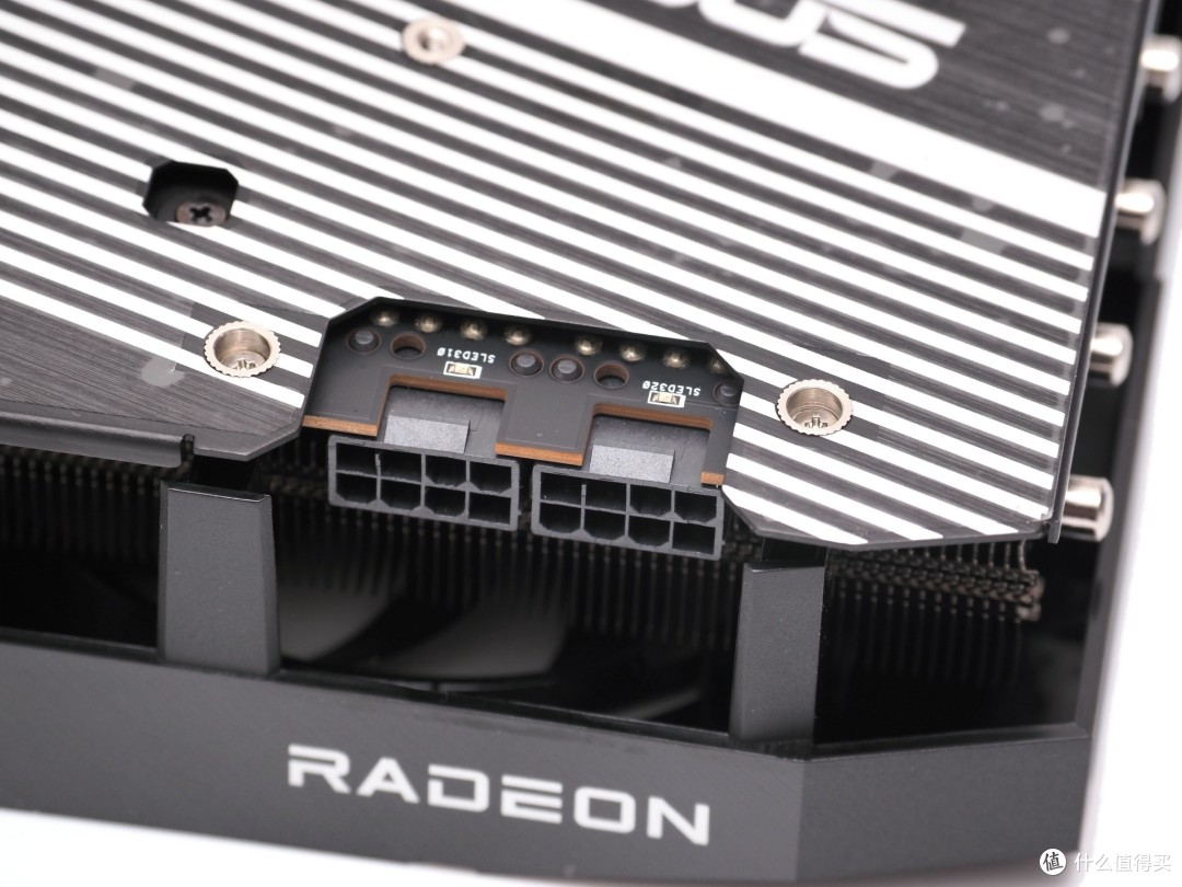 老将出马，隔代吊打！AMD Radeon RX6750GRE 是什么来头？10G / 12G 版本首发评测