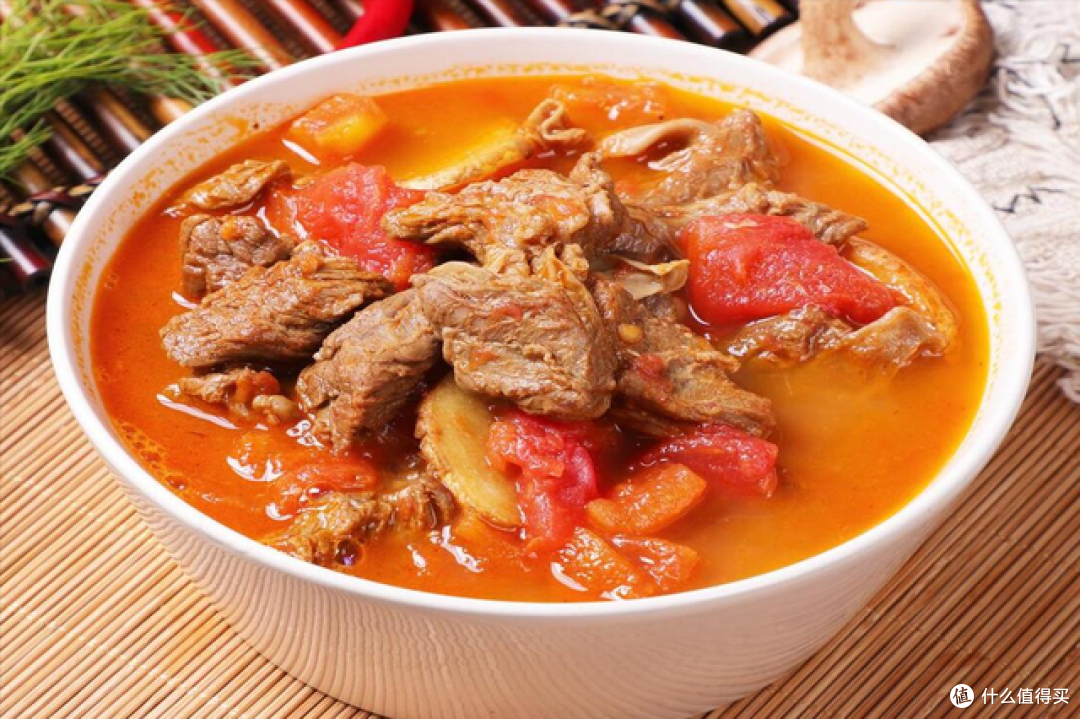 入秋多吃牛肉，炖牛肉时，掌握2个技巧，20分钟软烂，不腥不塞牙