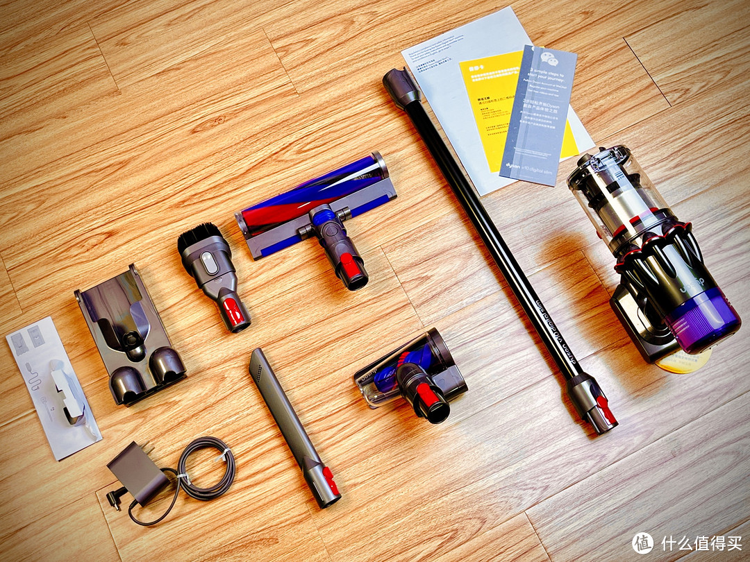 戴森性价比之王？Dyson V10slim硬核测评，多图视频、干货满满，看后不走冤枉路。