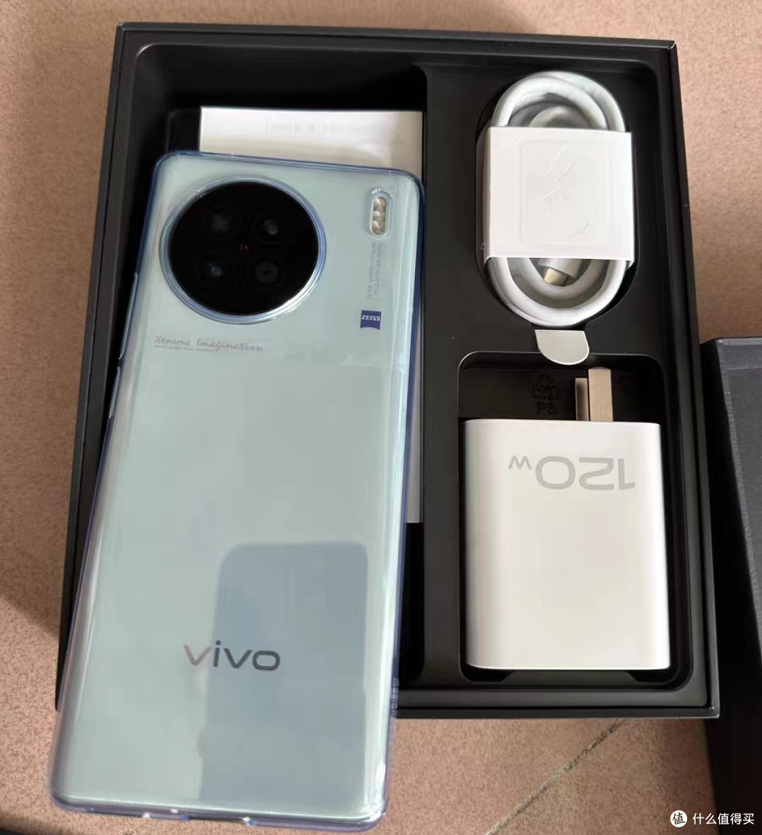 双十一想换台拍照好一点的手机，主要是人像，vivo X90s怎样？